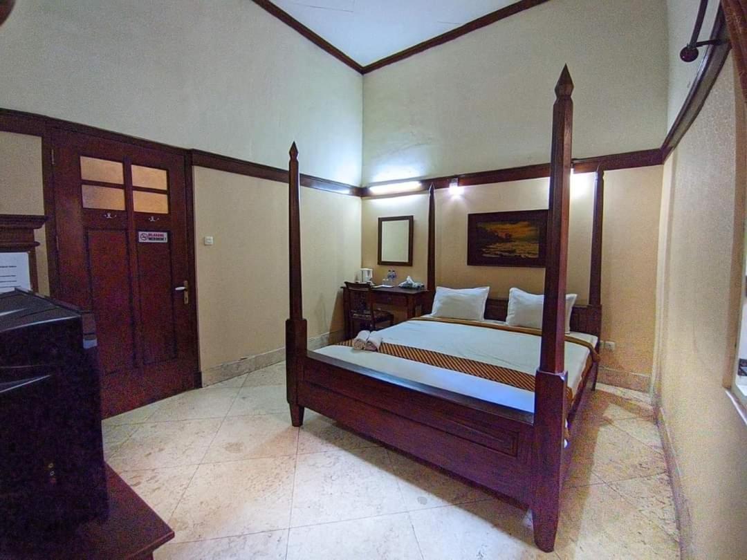 Guest House Teras Solo Syariah Εξωτερικό φωτογραφία