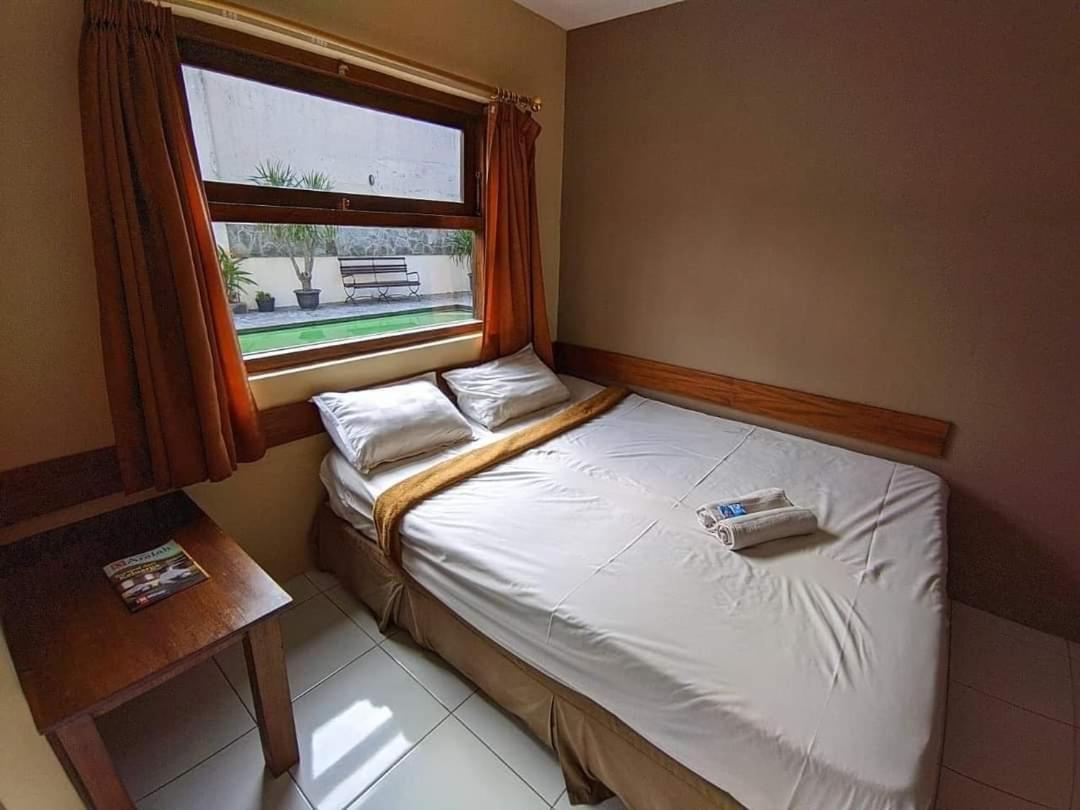 Guest House Teras Solo Syariah Εξωτερικό φωτογραφία